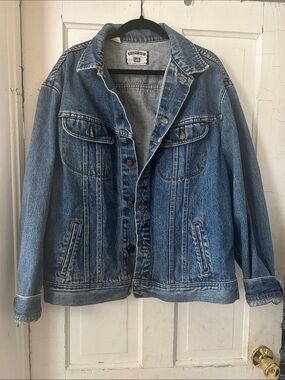 Lee Vintage-Inspired Light Blue Denim Jacket